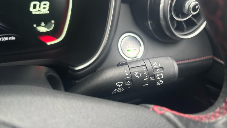 MG Hs 1.5 T-GDI Exclusive 5dr Petrol Hatchback